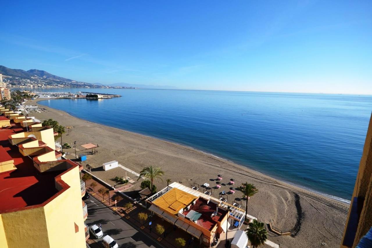 Fuengirola. Bonito Apartamento En Paseo Maritimo. Espectaculares Vistas Al Mar. Primera Linea Exterior photo