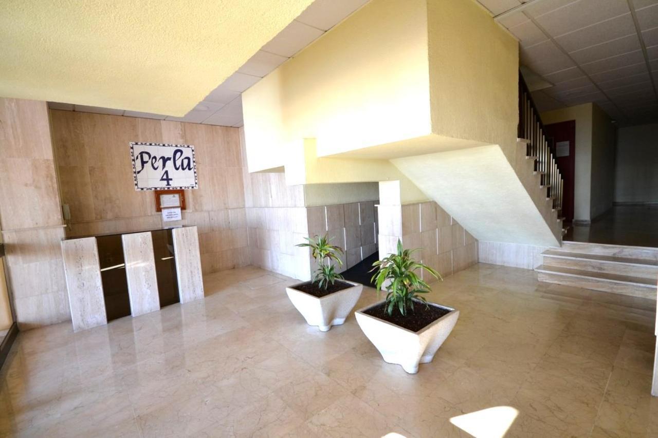 Fuengirola. Bonito Apartamento En Paseo Maritimo. Espectaculares Vistas Al Mar. Primera Linea Exterior photo